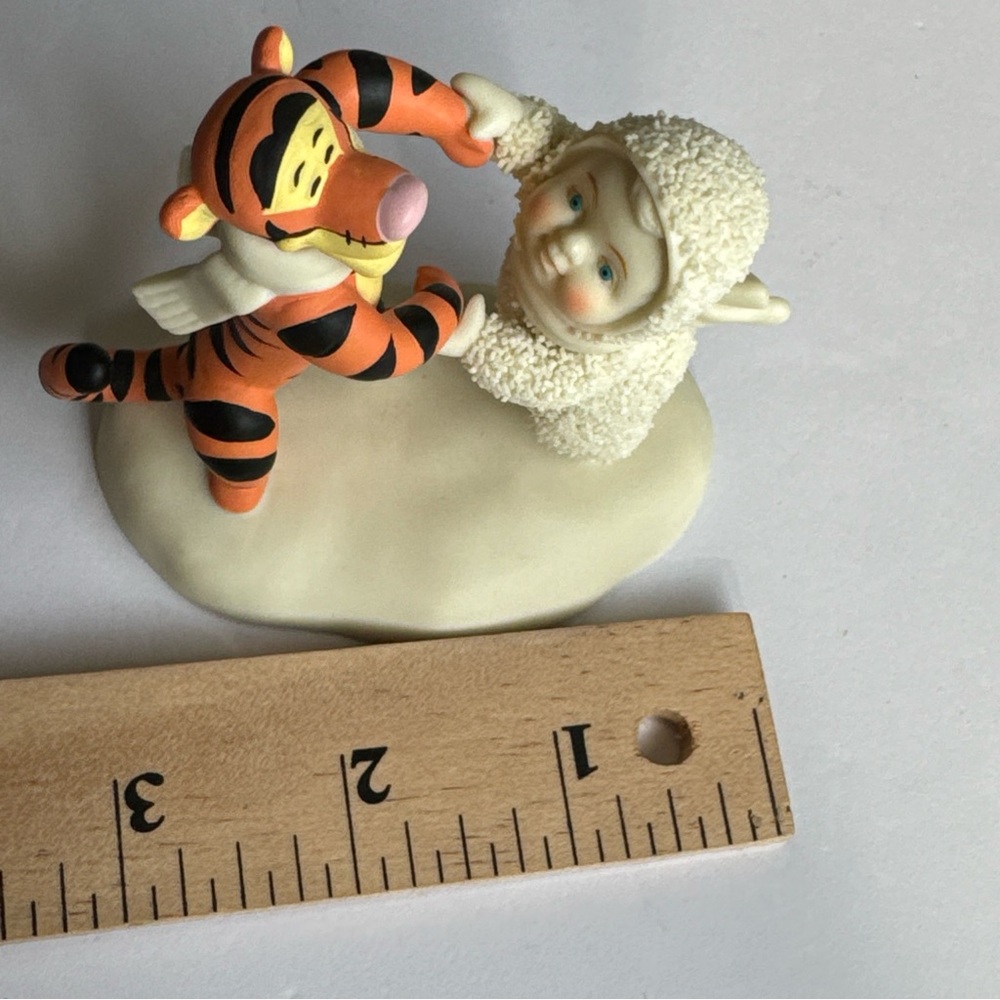 2007 Department 56 Snowbabies "Dancing With Tigger" Figure Cream Orange Figurine - Picture 11 of 16